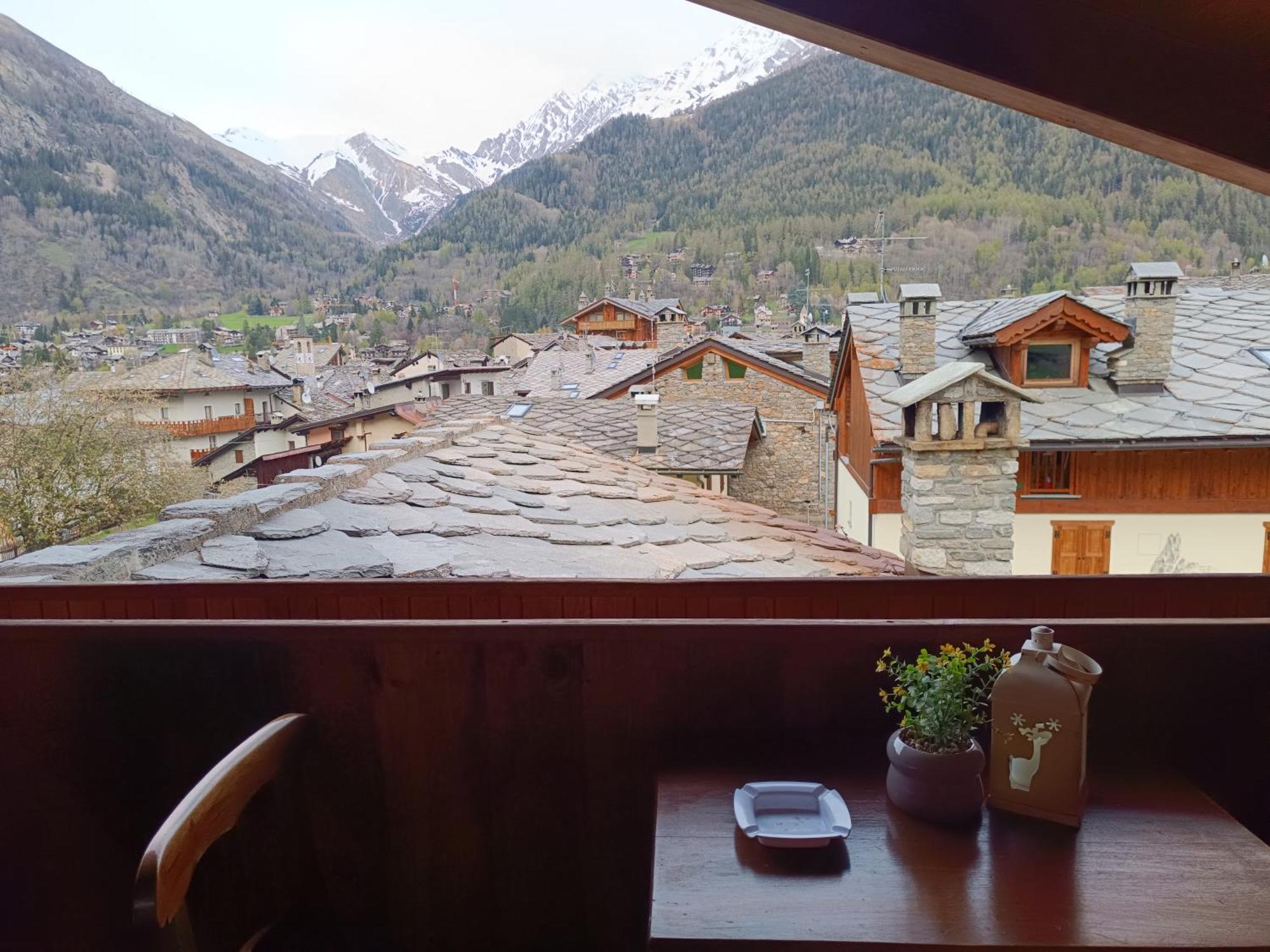 Hotel Lo Campagnar Courmayeur Zewnętrze zdjęcie