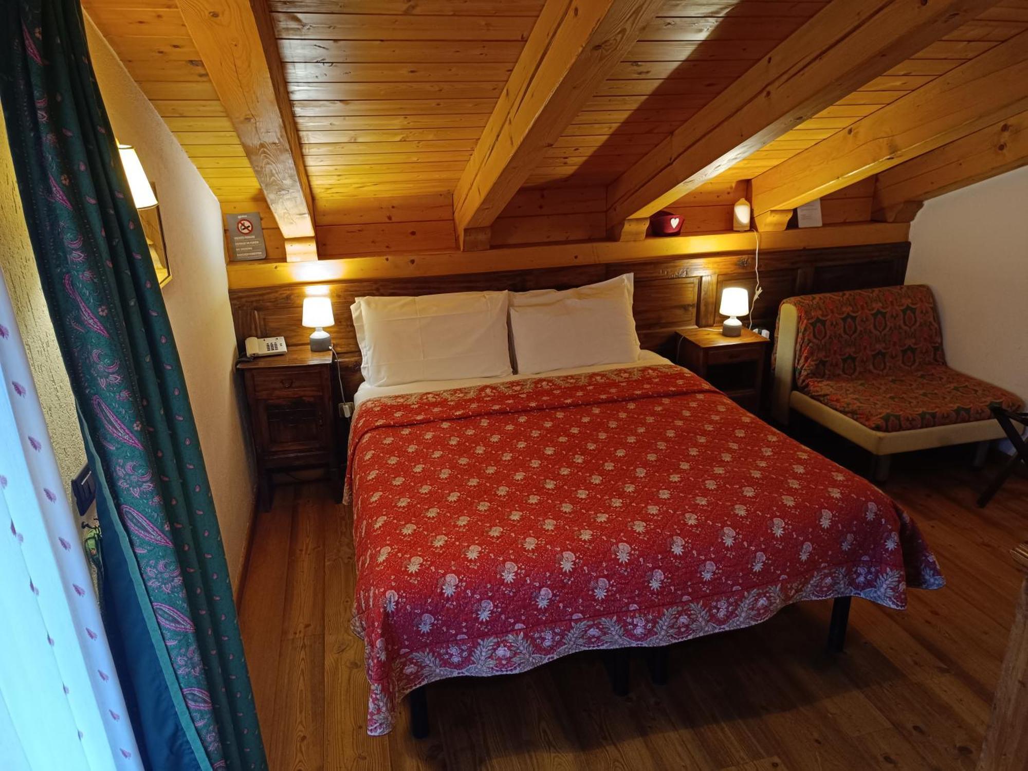 Hotel Lo Campagnar Courmayeur Zewnętrze zdjęcie